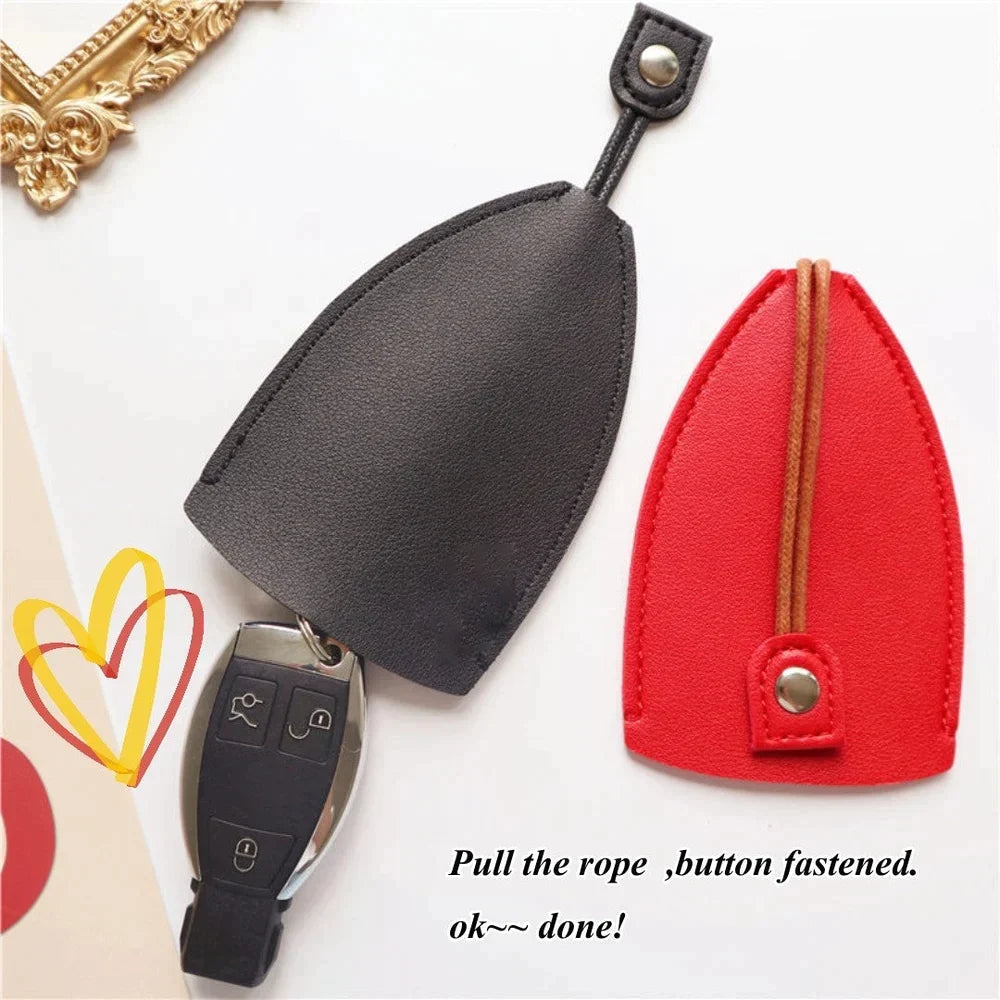 Creative retractable, cute car keychain case with large capacity
