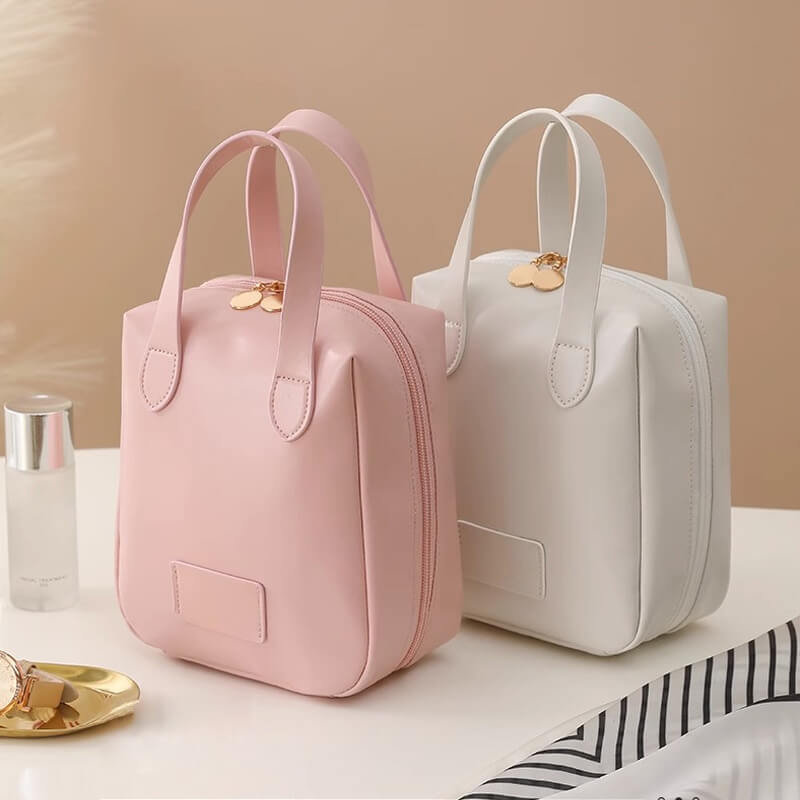 Travel bag for cosmetics