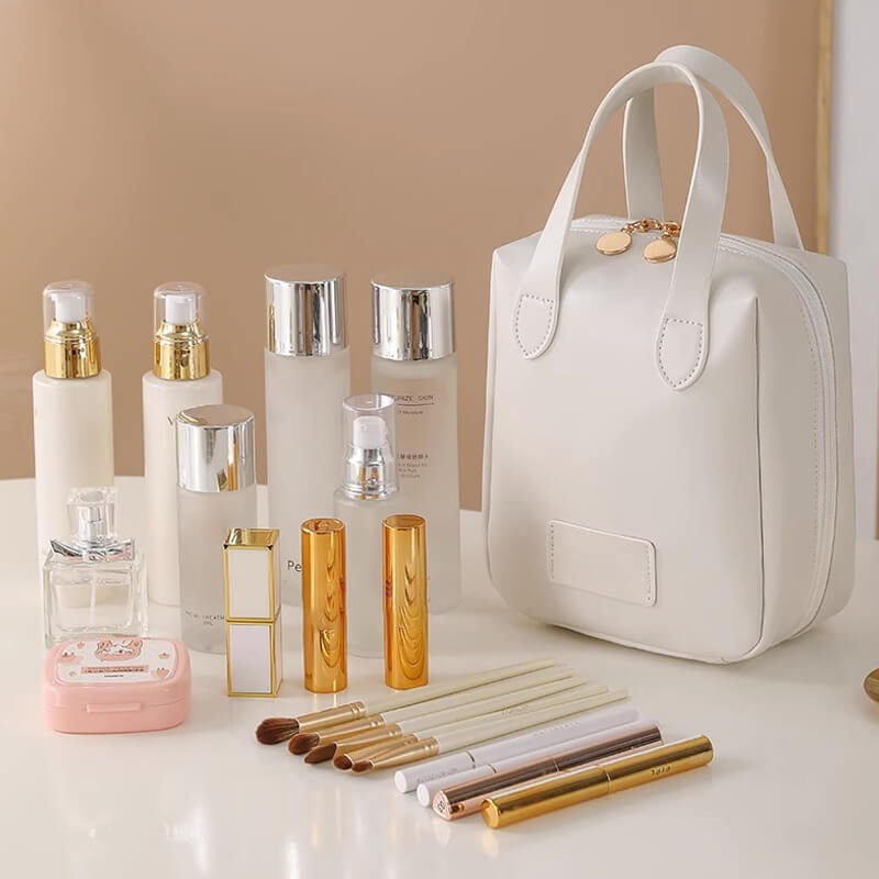 Travel bag for cosmetics