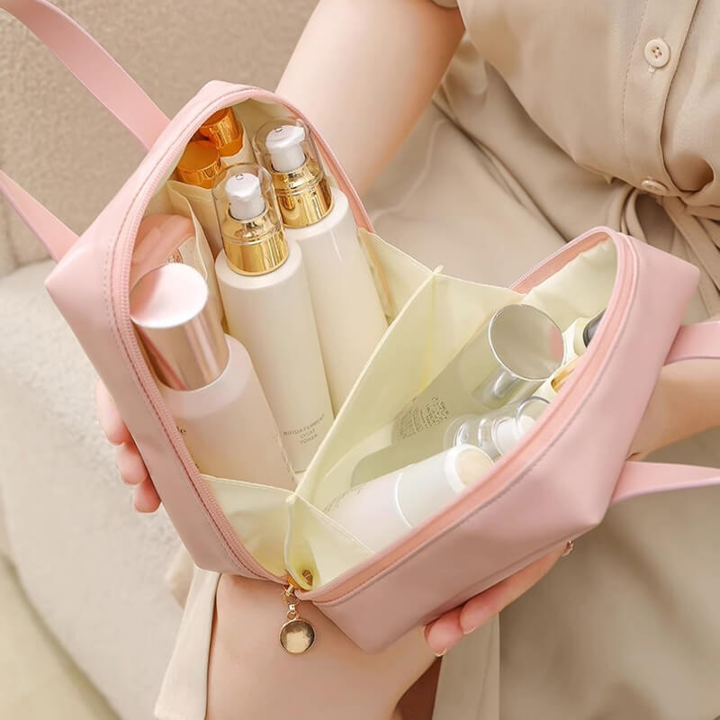 Travel bag for cosmetics