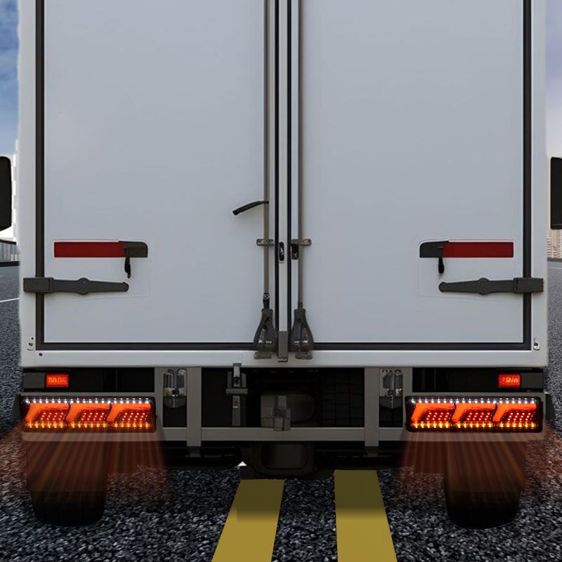 2 powerful LED tail lights for trucks