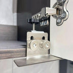Quick installation tool for cabinet doors