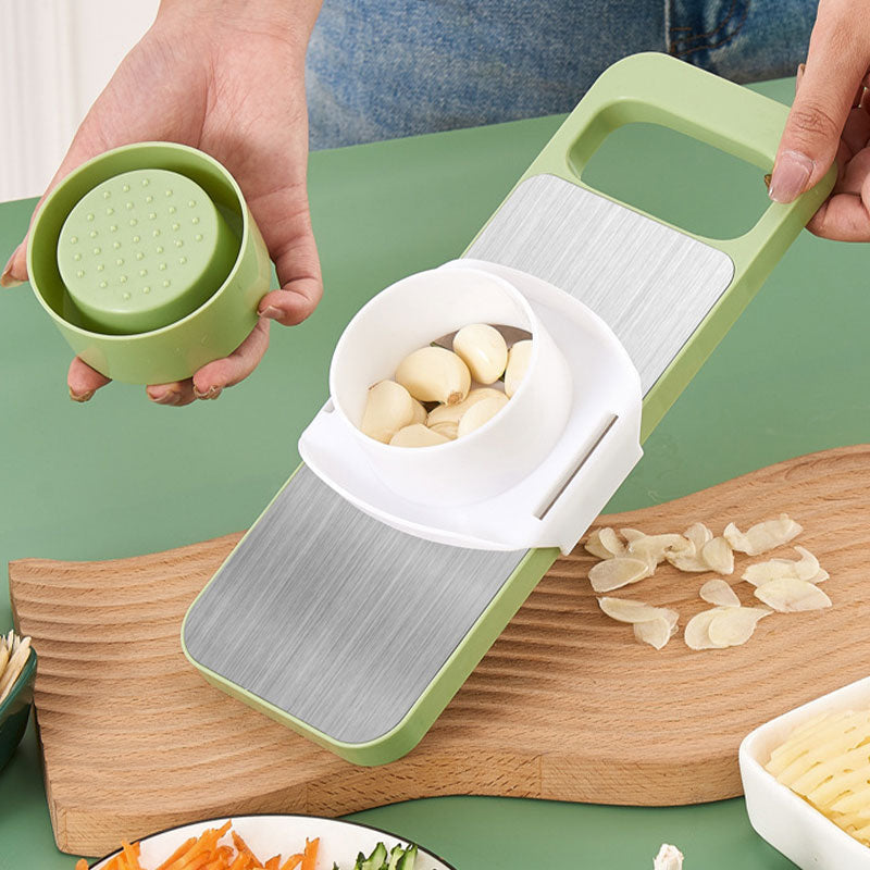 Multi-functional 7-in-1 kitchen chopper in stainless steel with hand protection