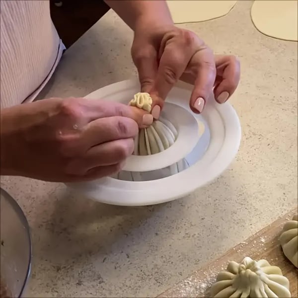 BunCraft – Perfectly shaped dumplings in no time!