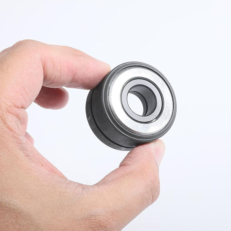 Effective tool for installing wheel bolts on a car