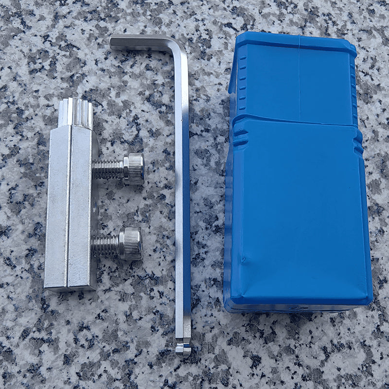 FastenFixer Quick Bolt Extraction