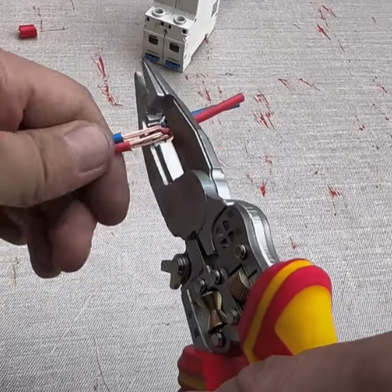 Versatile wire stripping tool with current measurement