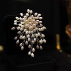 BUY 1 GET 1 FREELadies' high-end exquisite handmade pearl brooch