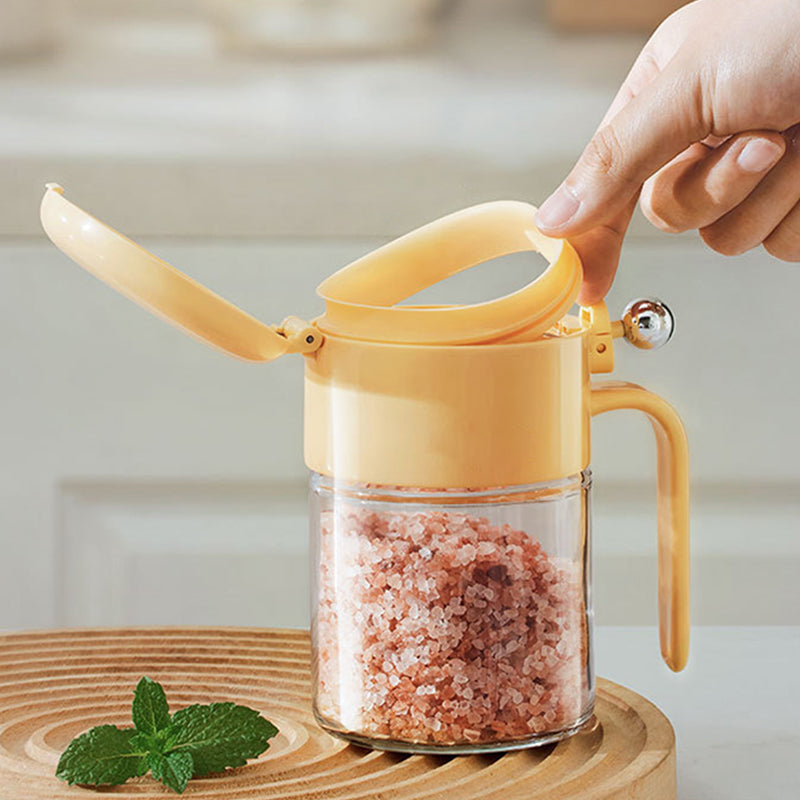 Moisture-resistant and practical spice jar with spoon