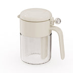 Moisture-resistant and practical spice jar with spoon