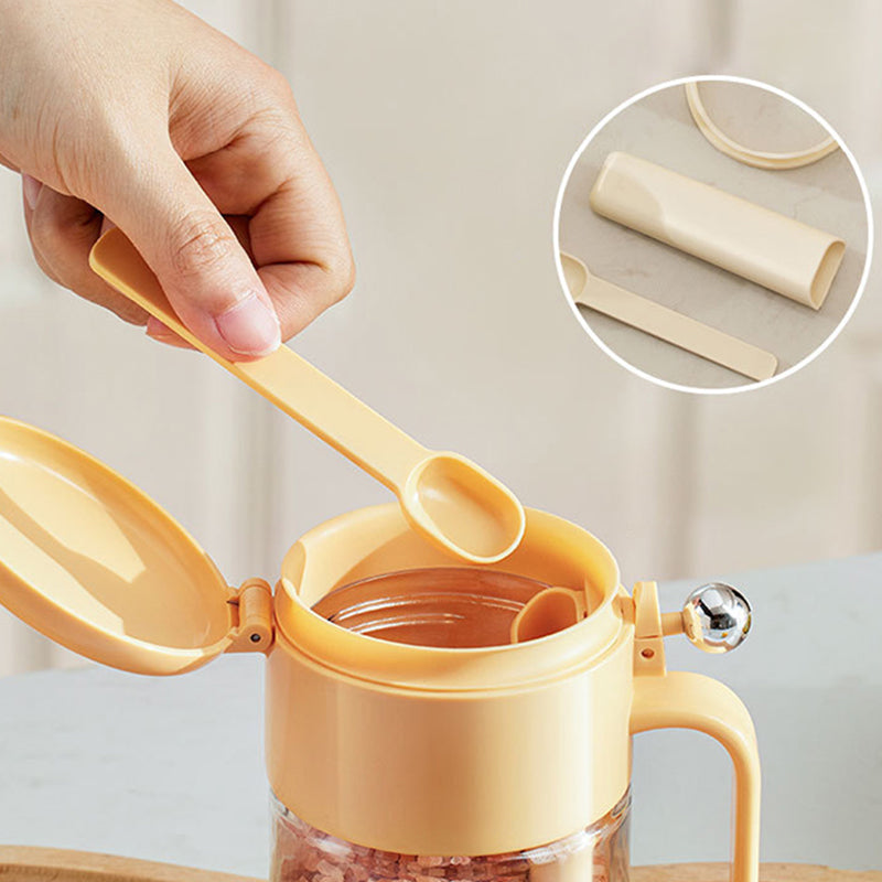 Moisture-resistant and practical spice jar with spoon