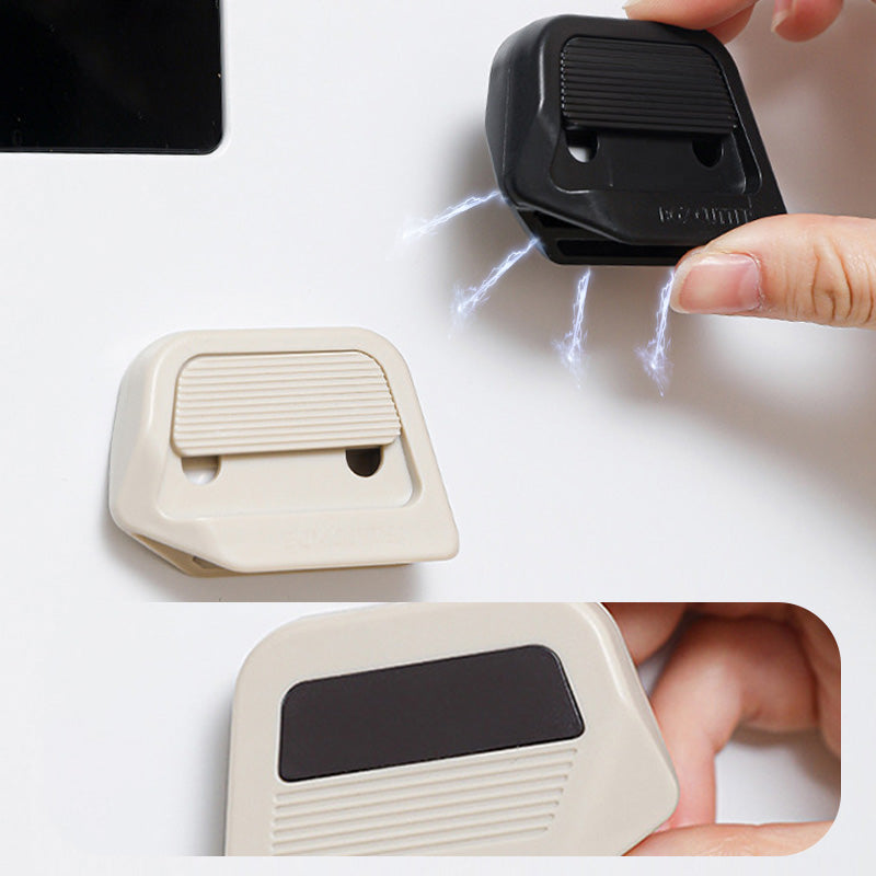 Retractable safety box cutter