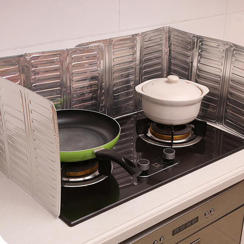 Splash protection for the kitchen