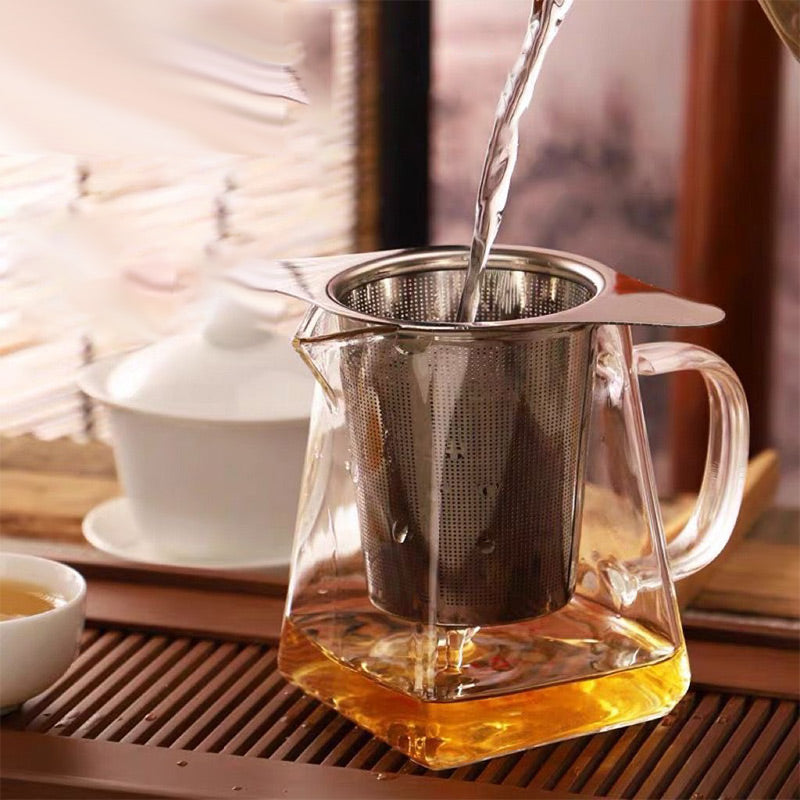 Stainless steel tea filter with double handles and lid