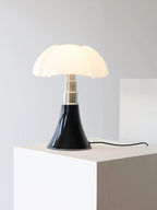Stylish Flower Table Lamp – Fleur