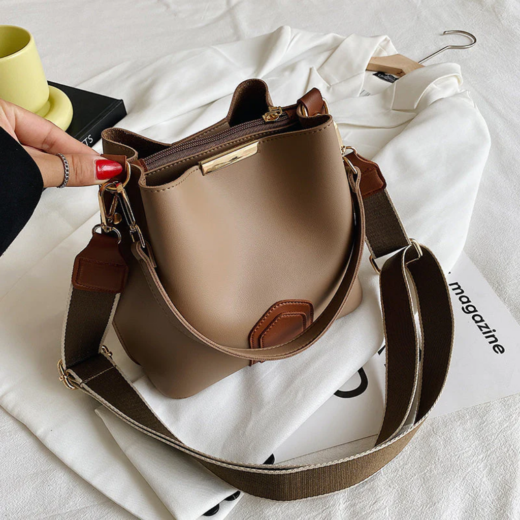 Stylish Premium Leather Shoulder Bag - BellaViva