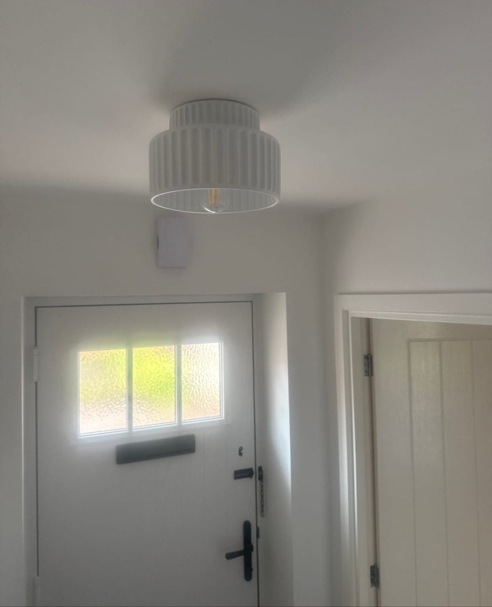 Nordic Ceiling Lamp made of Ceramic in Cream Color
