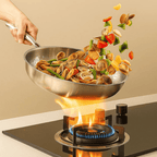 PREMIUM PAN - High-quality titanium pan without coating for all hob types