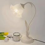 BloomBeam - Adjustable Retro Table Lamp