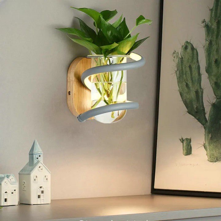 VASELUX – Wooden Wall Lamp with Integrated LED & Decorative Vase