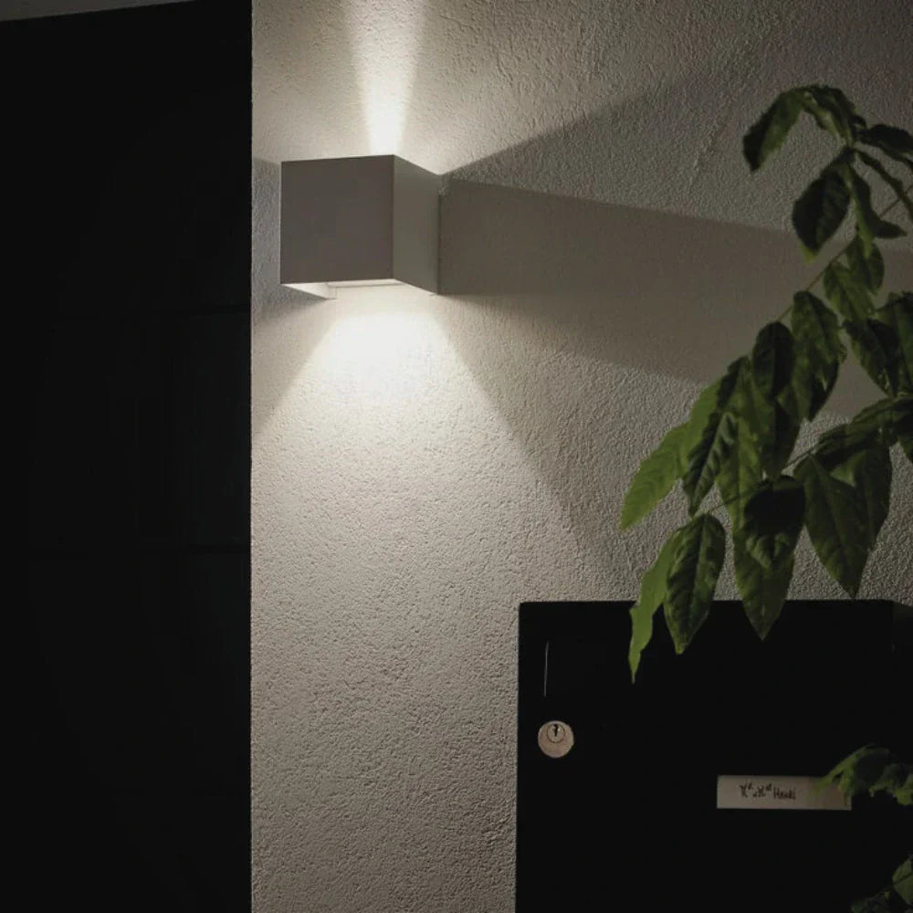 Wall Light Black Aluminium Adjustable Cube LED