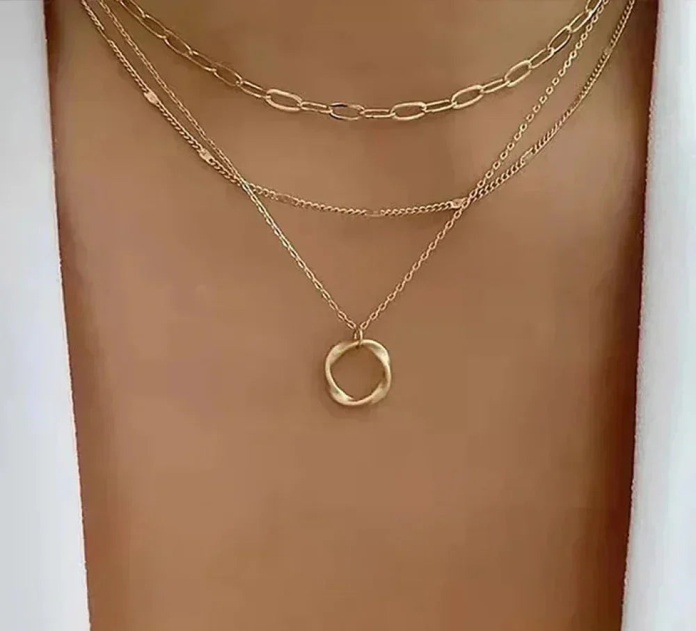 Vintage gold multi-layer chain and pendant necklace