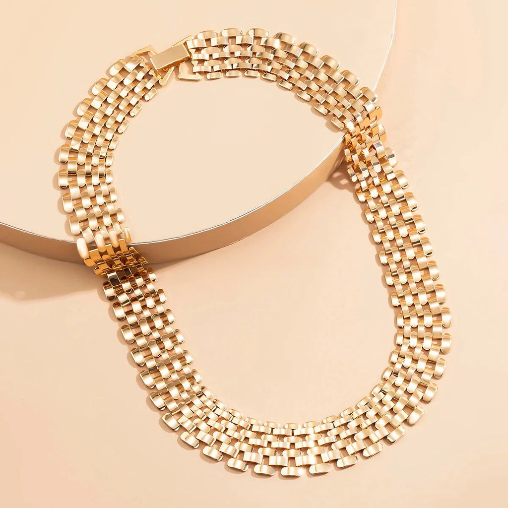 Wide Flow Flat Chain Choker Necklace