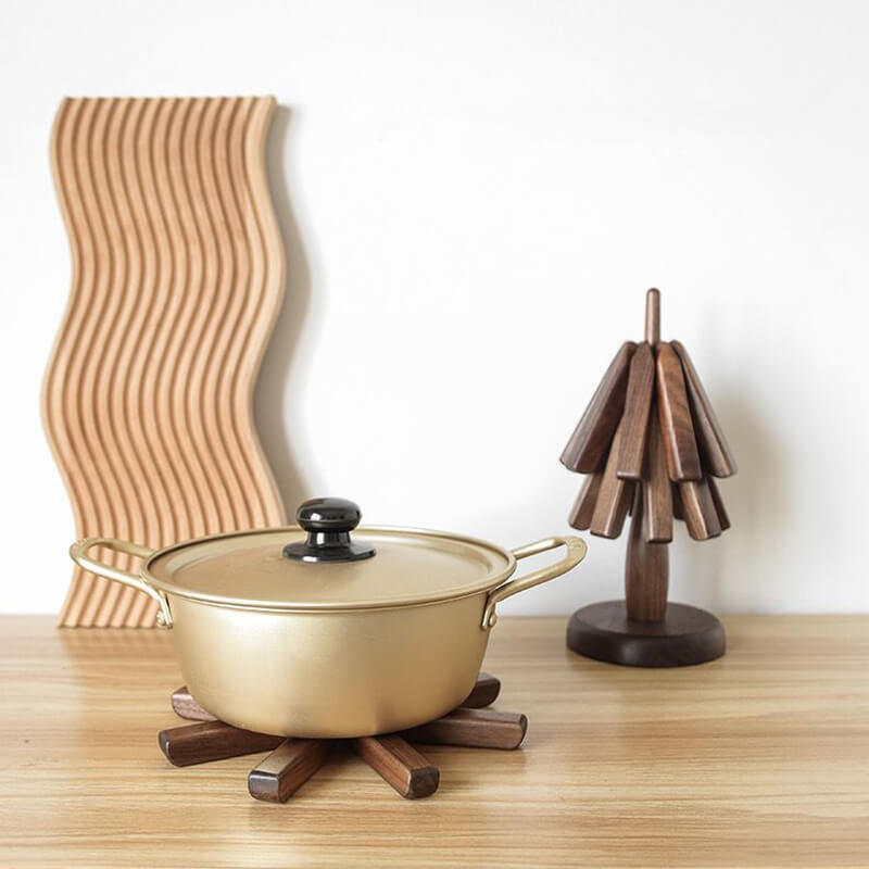 WOODLIA – Elegant Walnut Placemats for Modern & Stylish Dining