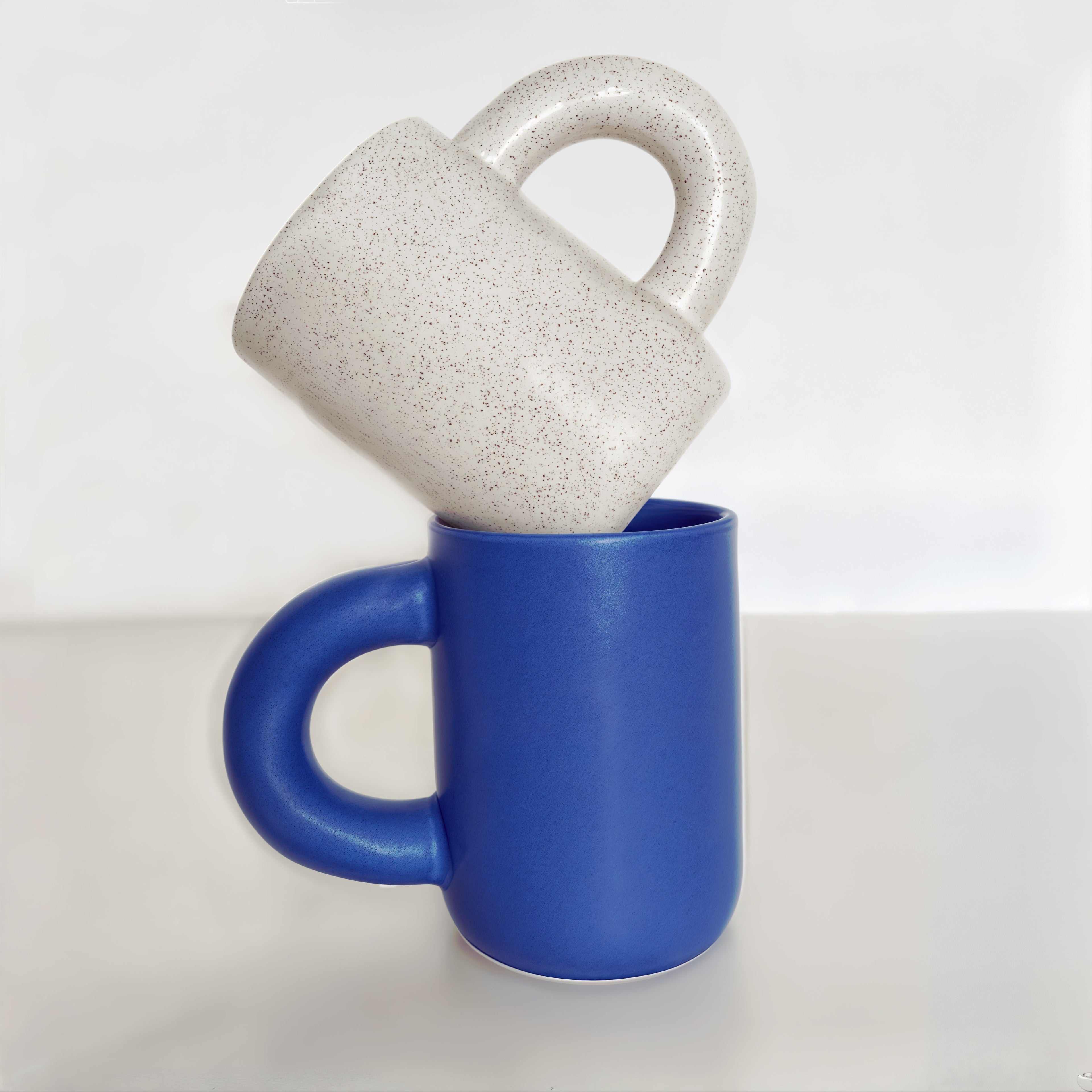 Athenea Cup – Luxe Porcelain Cup with Geometric Design